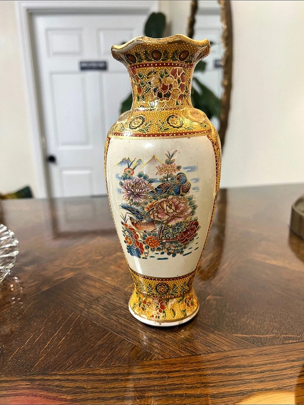 Porcelain vase, Japanese Satsuma-style, hand-painted with moriage decoration